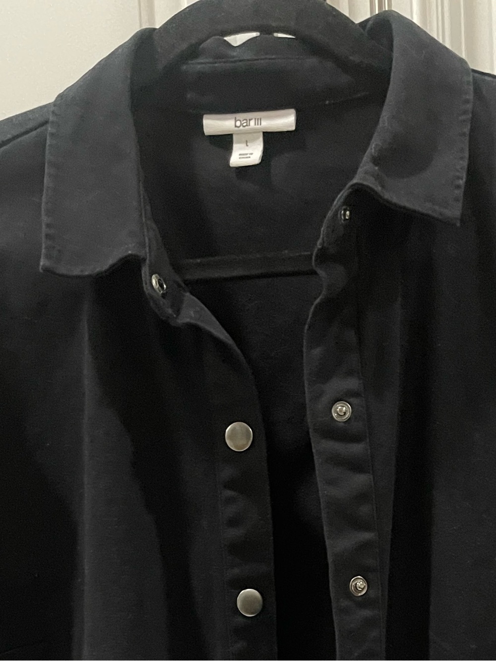 Bar III Black Button-Up Shirt Jacket with Ruffle Shoulders size large fitted - Picture 10 of 11